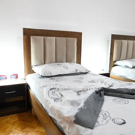Guesthouse Alemannia Berat Exterior photo